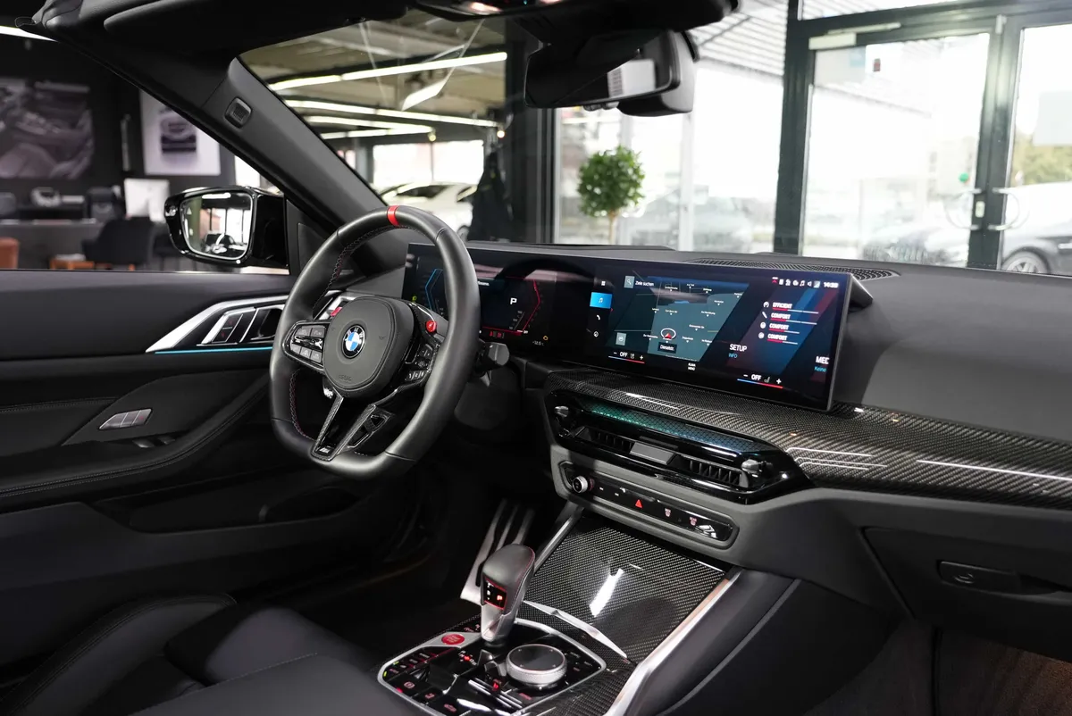 BMW M4 Competition Cabrio xDrive - Image 15
