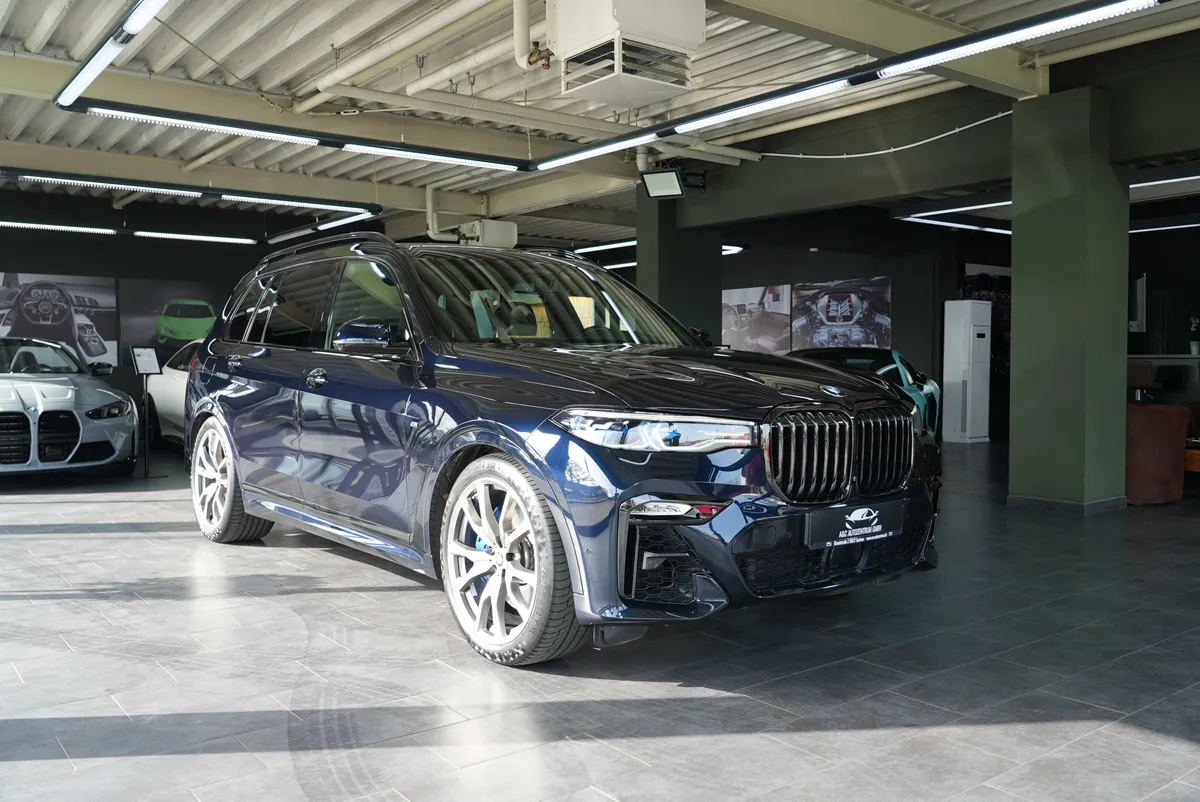 BMW X7 M50i - Image 8