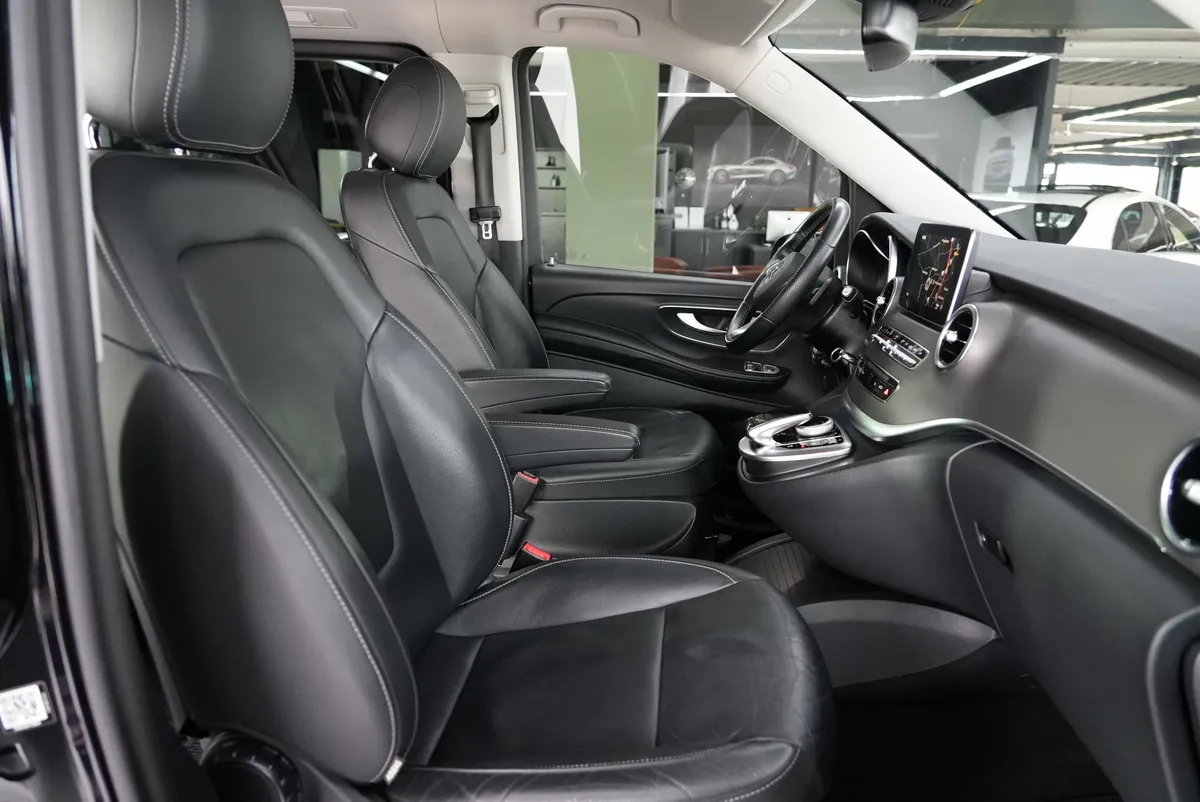 Mercedes-Benz V 220d Avantgarde Edition 4MATIC lang - Image 17