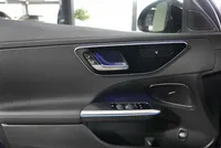 Mercedes-Benz C 300 AMG Line - Image 9