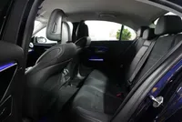 Mercedes-Benz C 300 AMG Line - Image 12