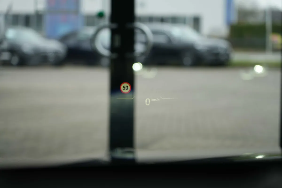 BMW 218i Gran Coupé Luxury Line - Image 21