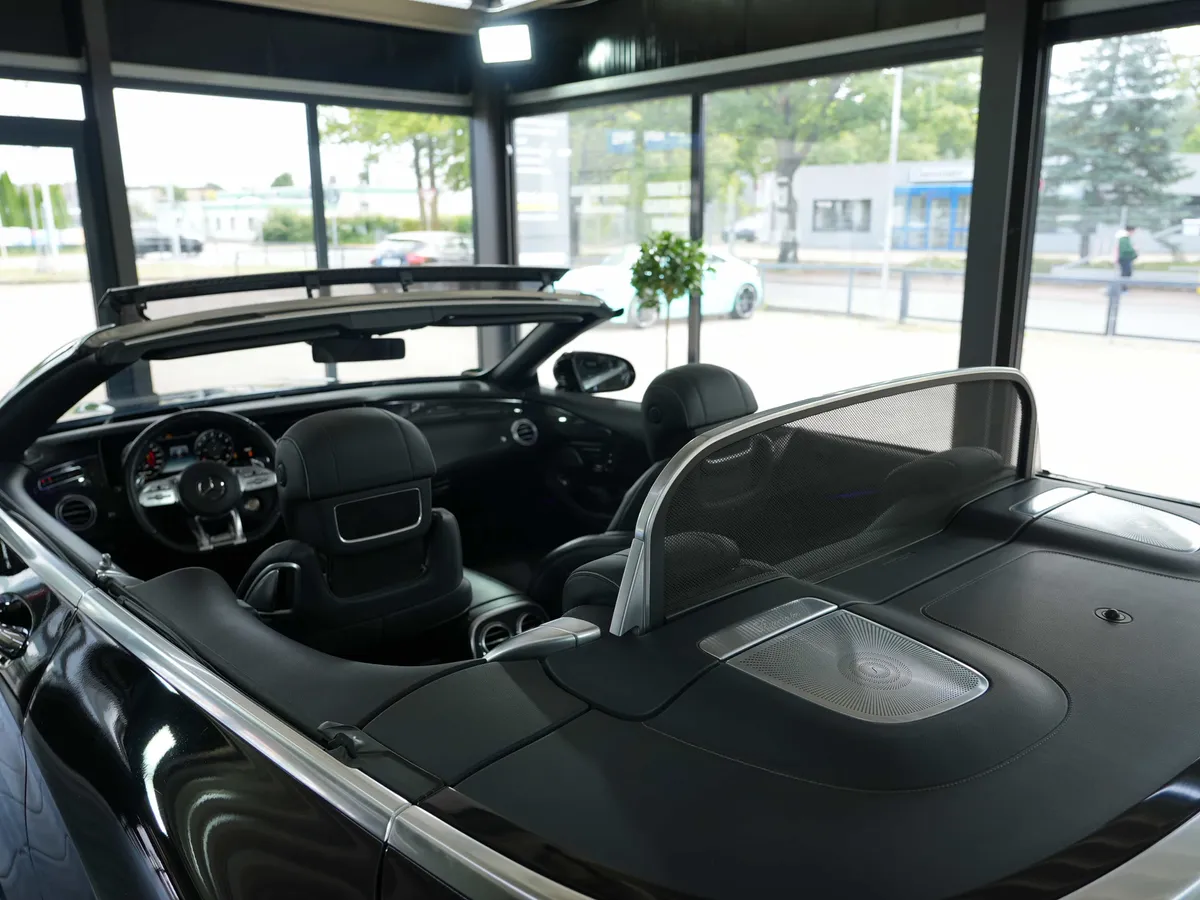 Mercedes-Benz S 63 AMG 4Matic Cabriolet - Image 9