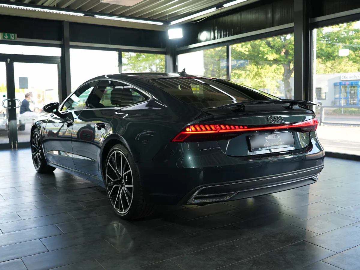 Audi A7 Sportback 55 TFSI Quattro S-Line - Image 3