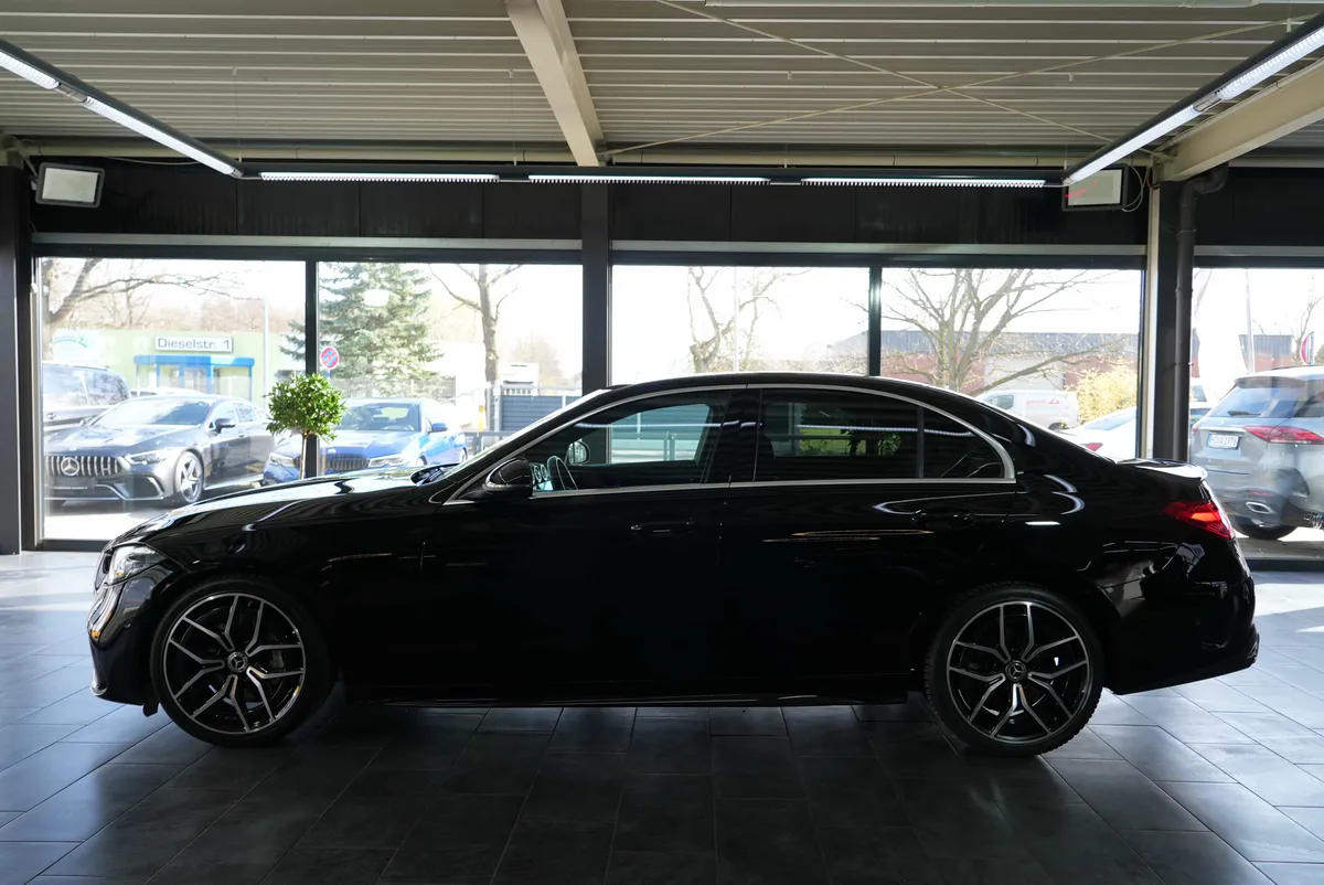 Mercedes-Benz C 300 d AMG Line - Image 2