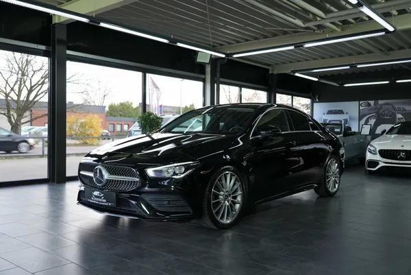 Mercedes-Benz CLA 220 4Matic AMG Line