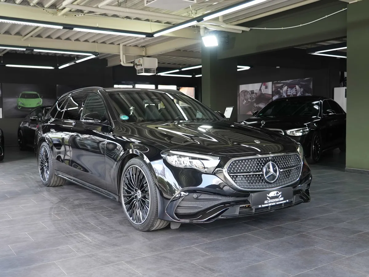 Mercedes-Benz E 300 e T-Modell AMG Line Advanced Superscreen - Image 8