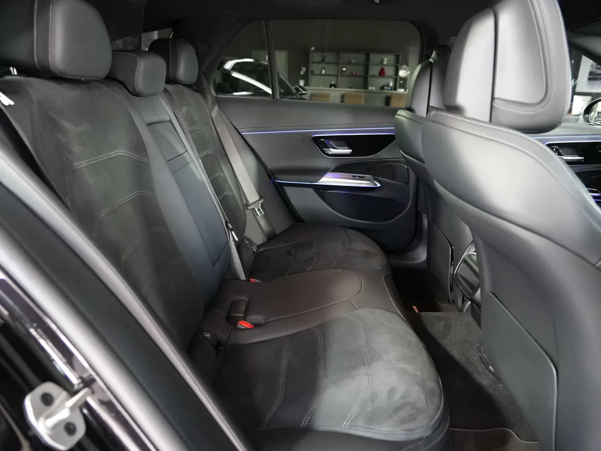 Mercedes-Benz E 300 e T-Modell AMG Line Advanced Superscreen - Image 14