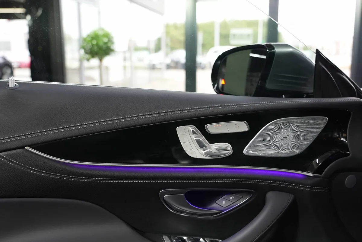 Mercedes-Benz AMG GT 43 4Matic+ - Image 9