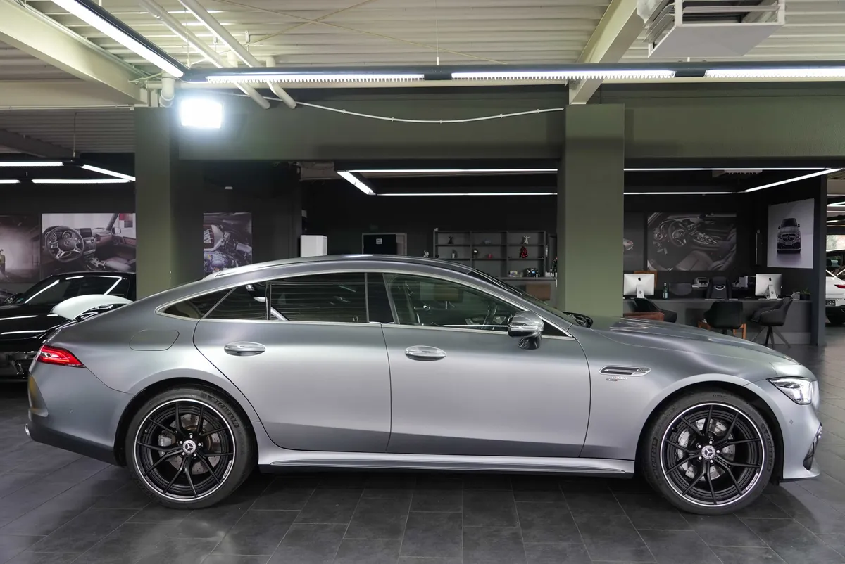 Mercedes-Benz AMG GT 43 4Matic+ - Image 25