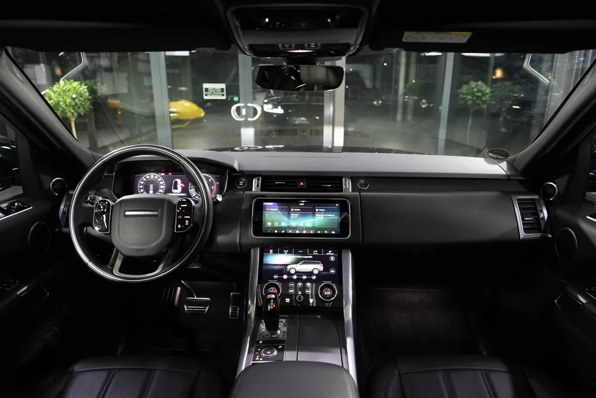 Land Rover Range Rover Sport HSE Dynamic D300 - Image 18