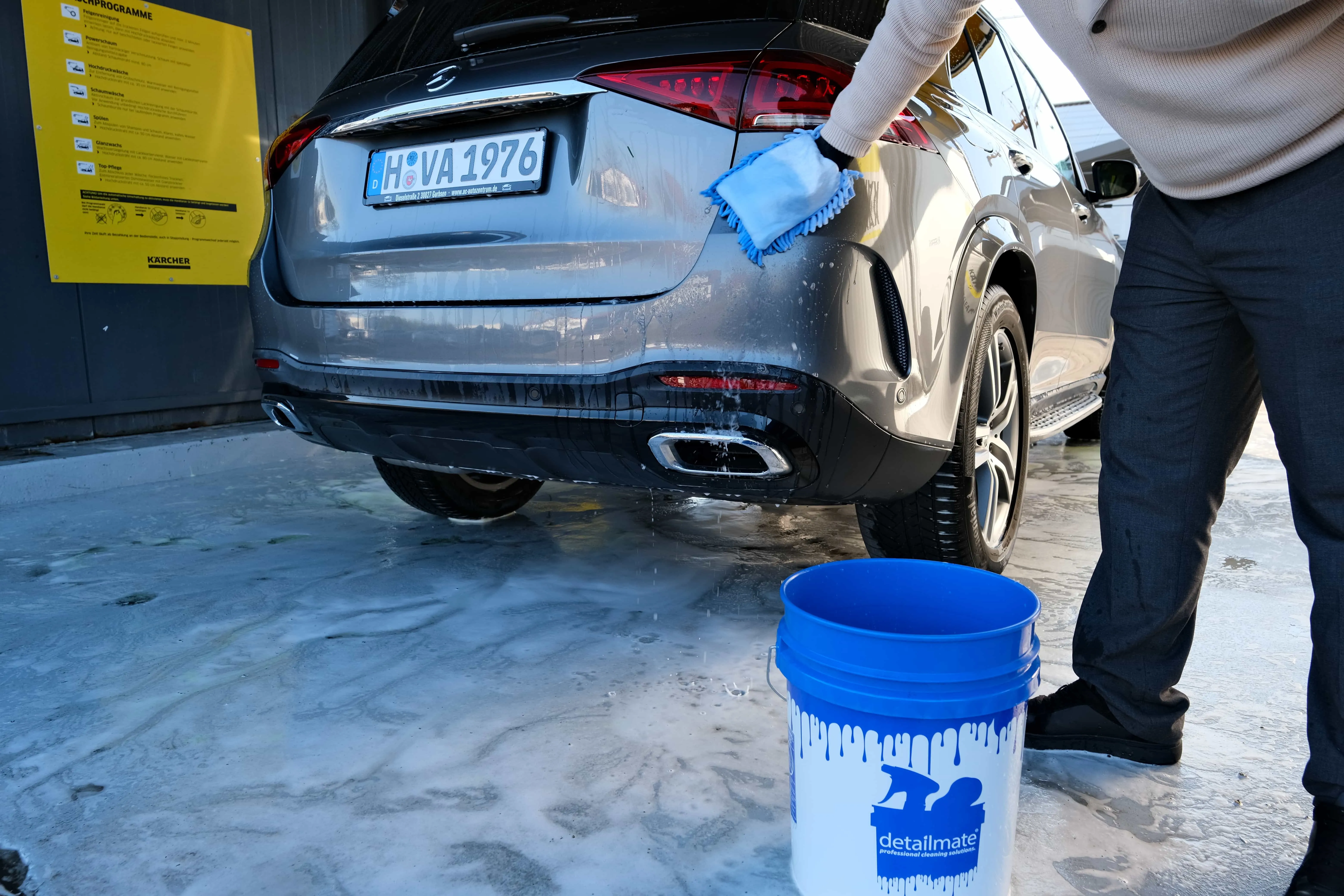 Spezielle Felgenreinigung in der Waschstraße Hannover